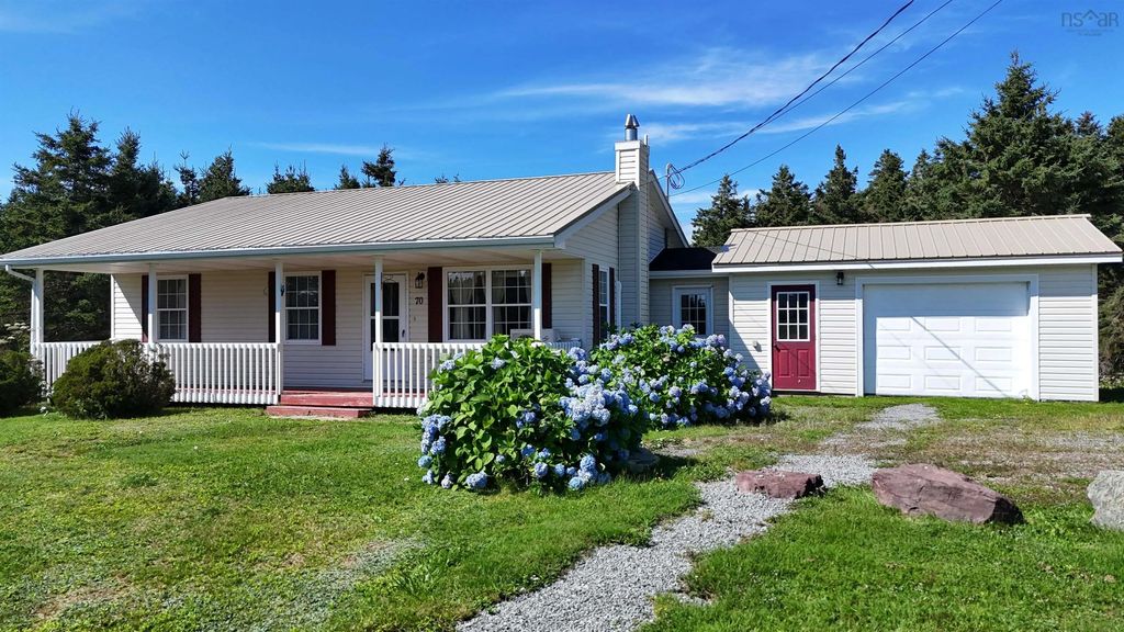 70 Little Harbour Road, Lower L'Ardoise