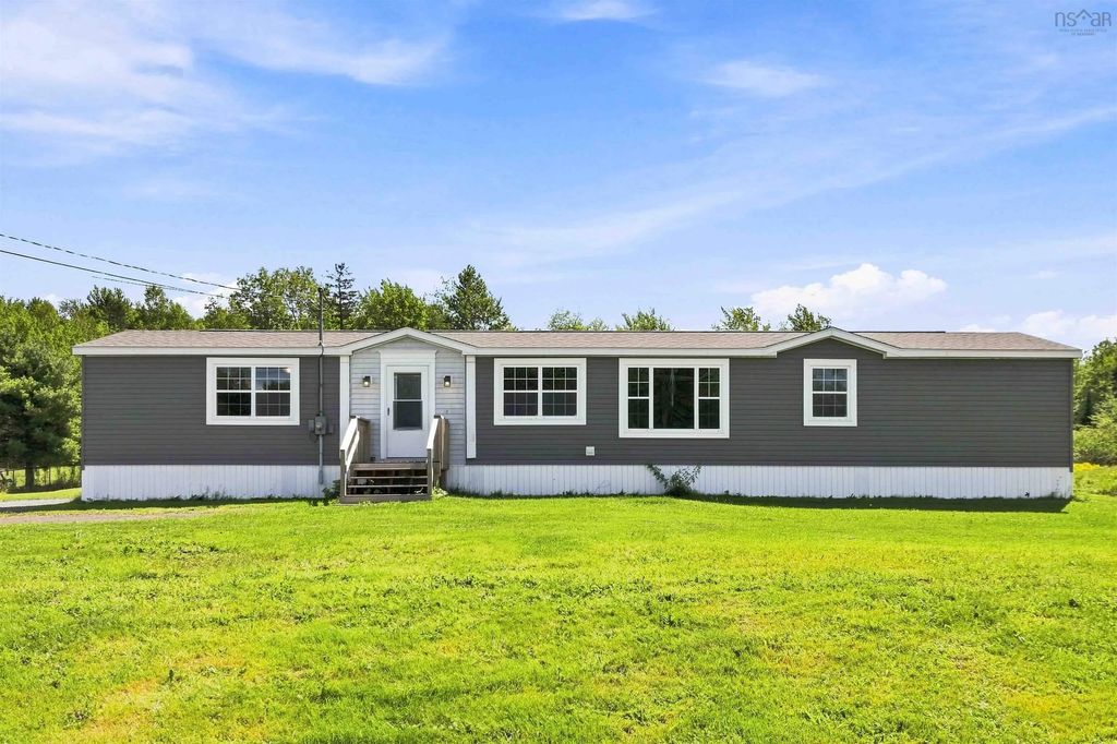 20533 Highway 2, Shubenacadie East