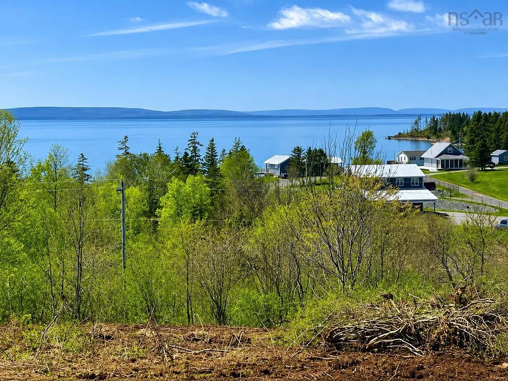 Hwy 4 Highway, Red Islands