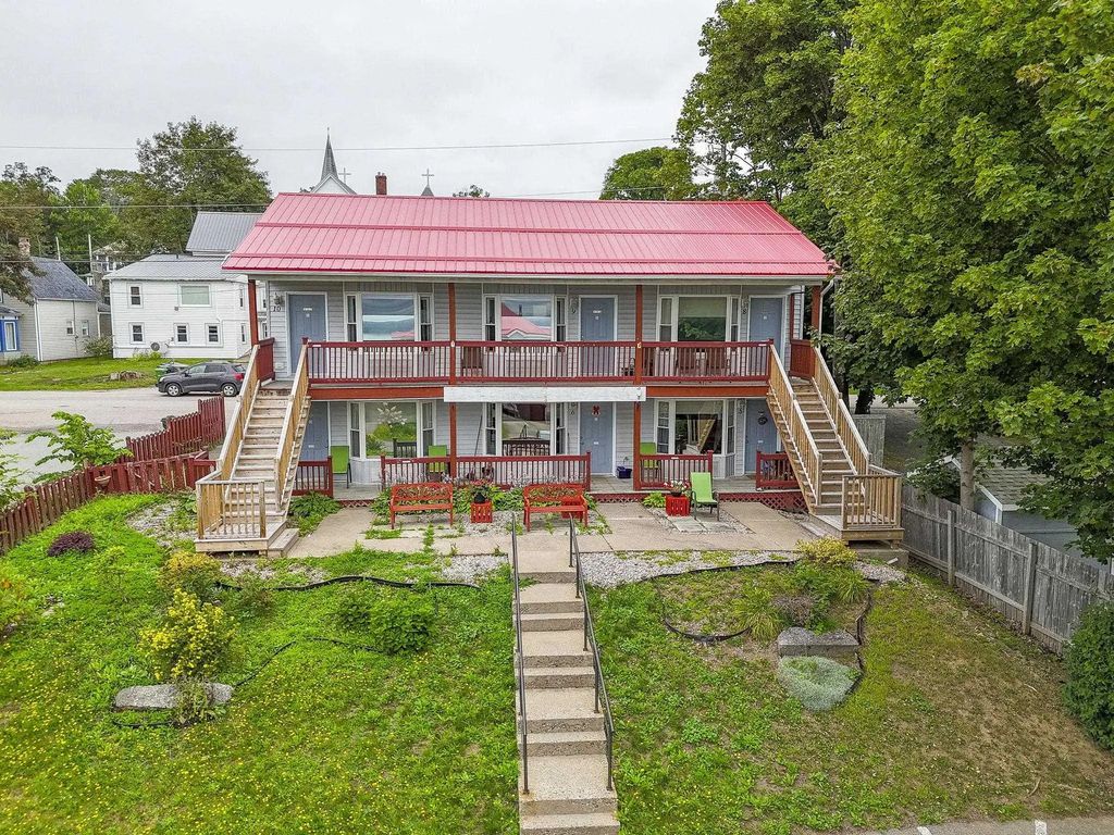 111 Montague Row, Digby