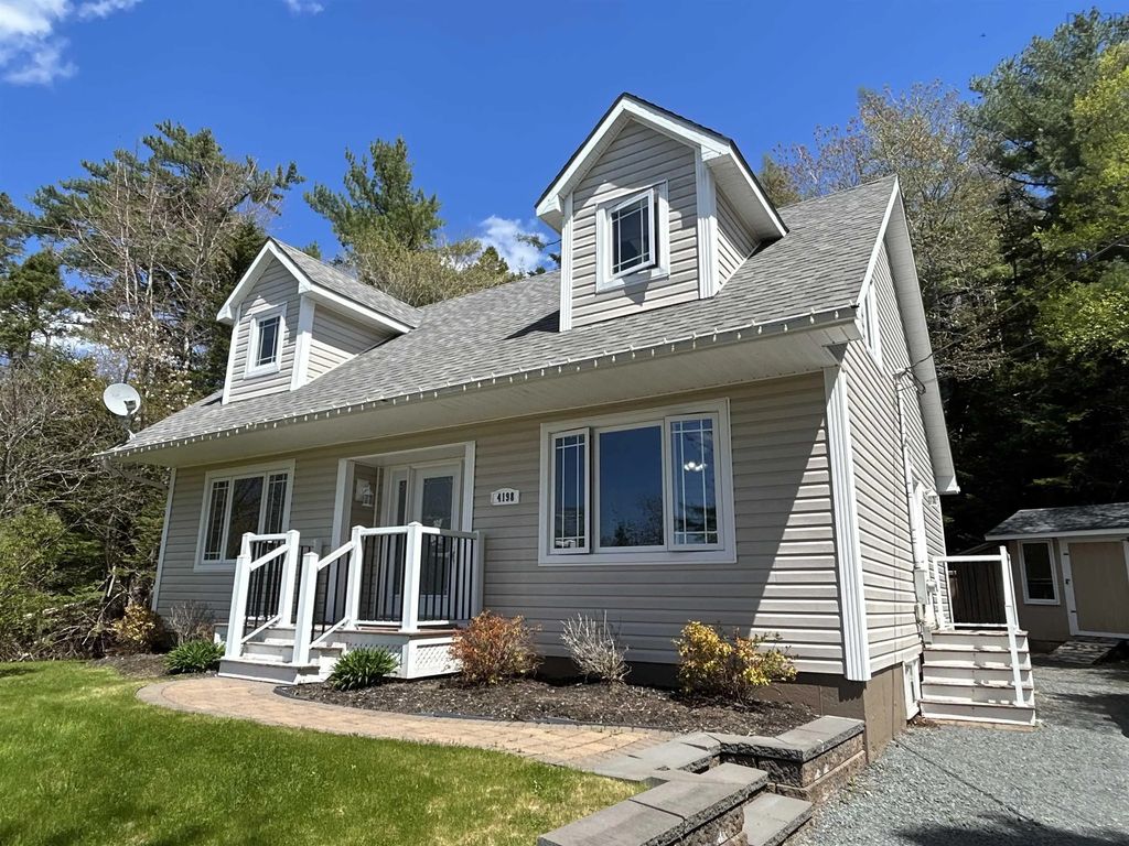 4198 Sonora Road, Sherbrooke