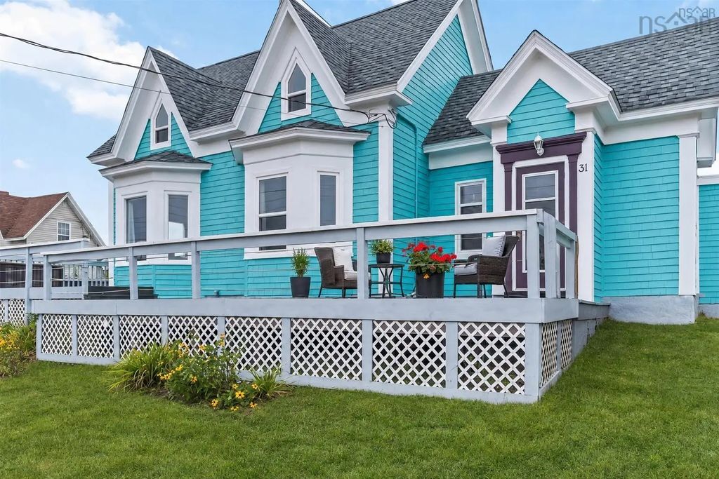 31 Overcove Road, Freeport