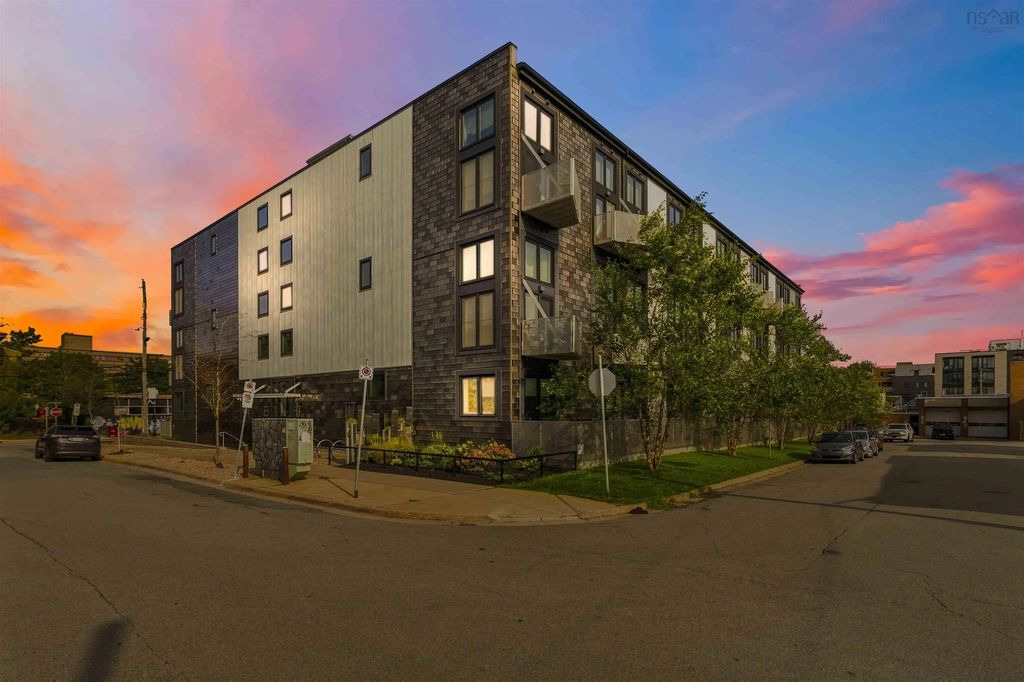 213 5662 Roberts Street, Halifax