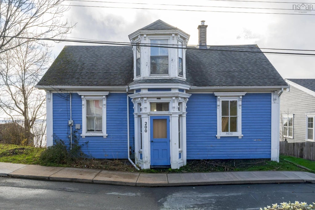 200 Montague Street, Lunenburg