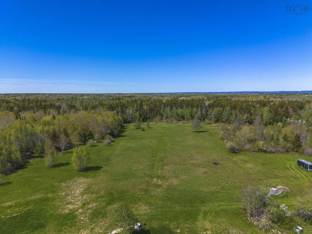 856 French Road, Plympton