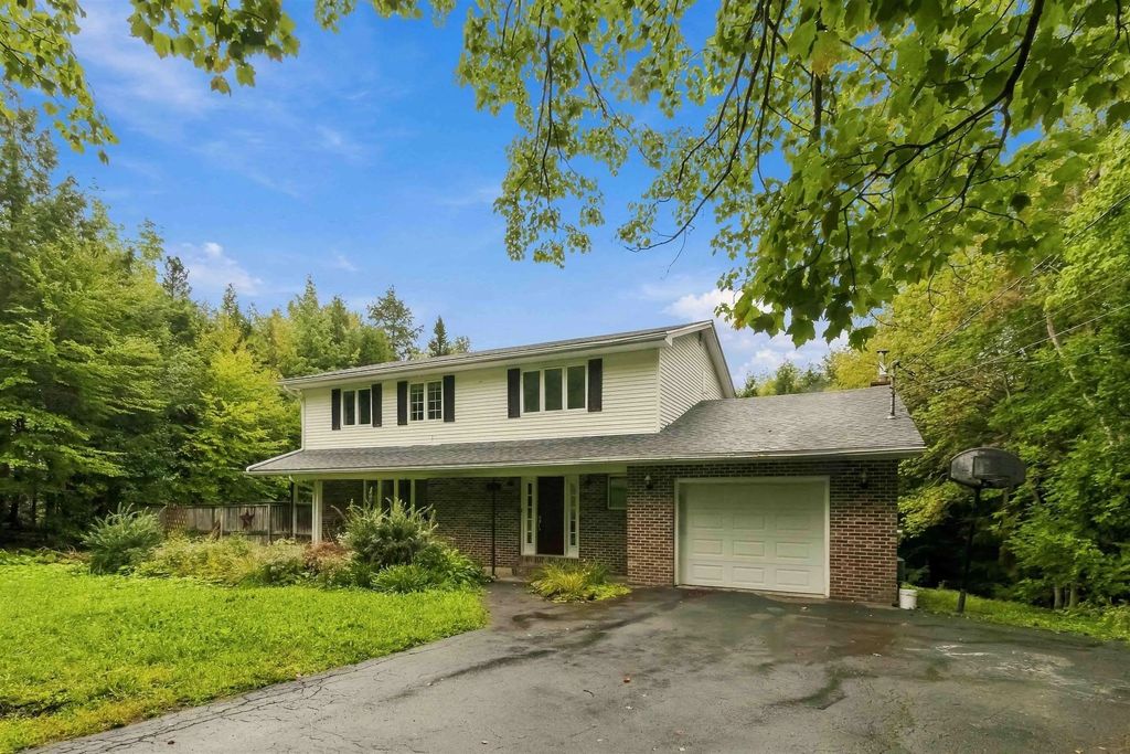 251 Howe Avenue Avenue, Fall River