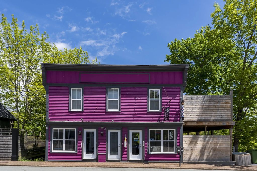 700 King Street, Bridgewater
