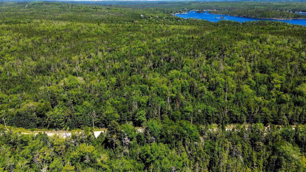 138 Shad Point Parkway, Blind Bay