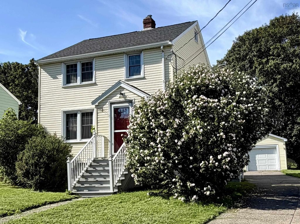 3058 Connaught Avenue, Halifax