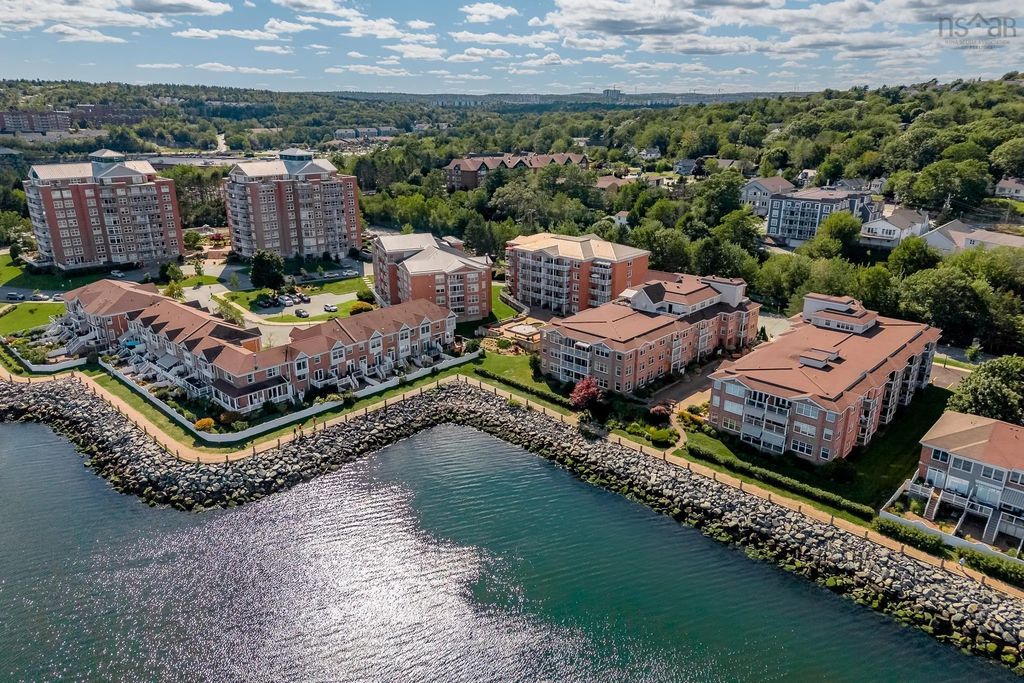 102 50 Waterfront Drive, Bedford