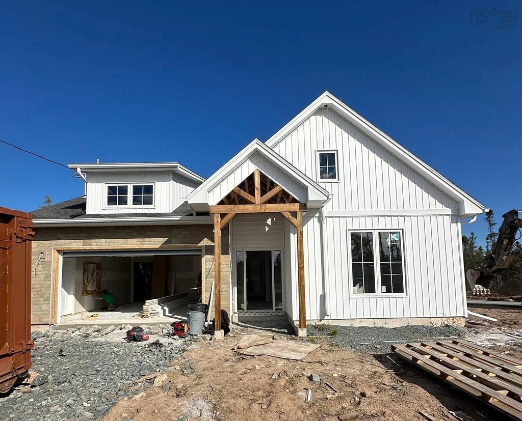 702d 74 Washington Lane, Fall River