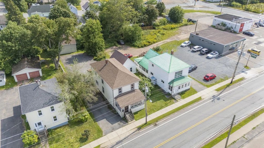 12 & 14 Pictou Road, Bible Hill