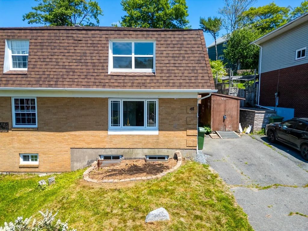48 Regal Road, Dartmouth
