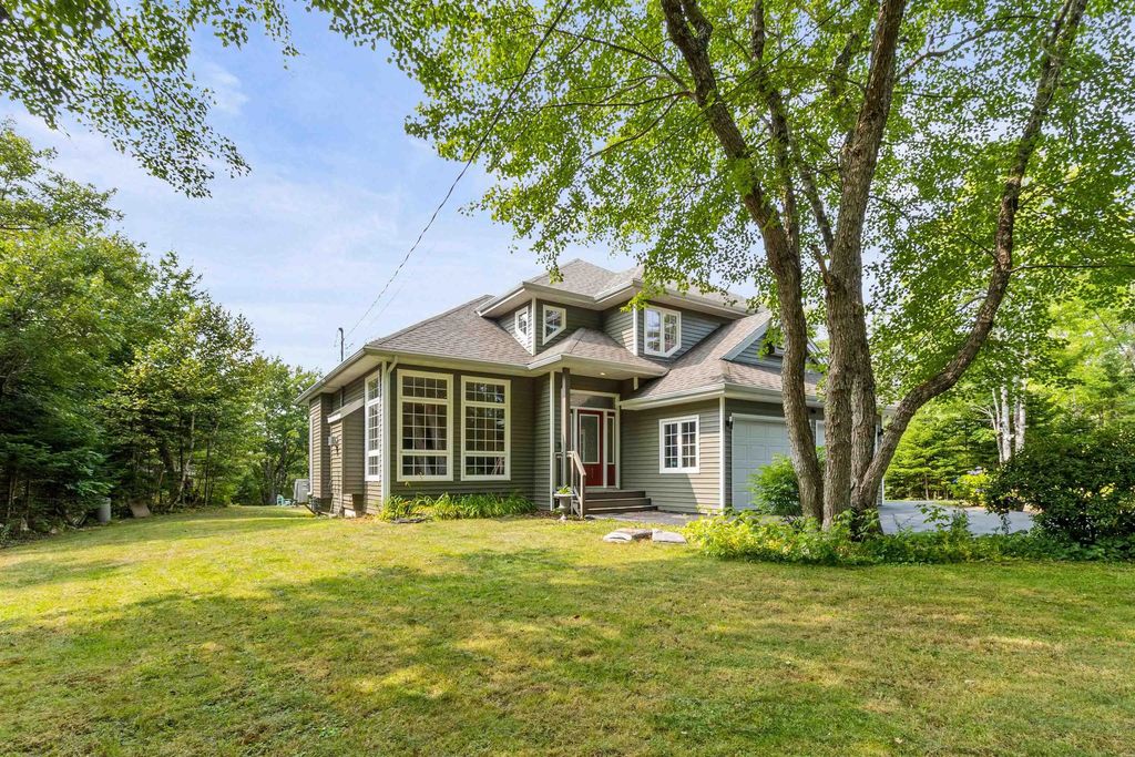 80 Tudor Lane, Stillwater Lake