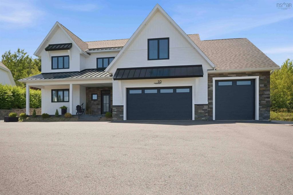 10 Heron Drive, Canaan