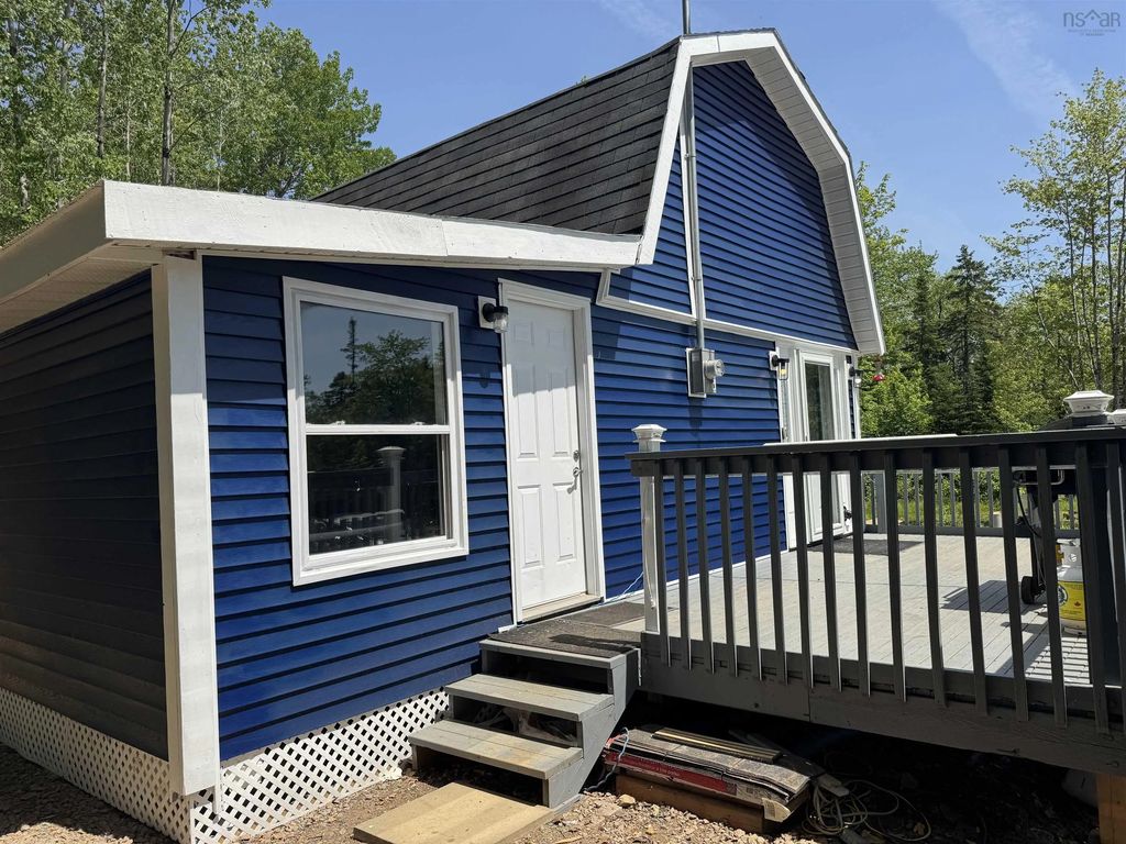 45 Beeler Road, Elmwood