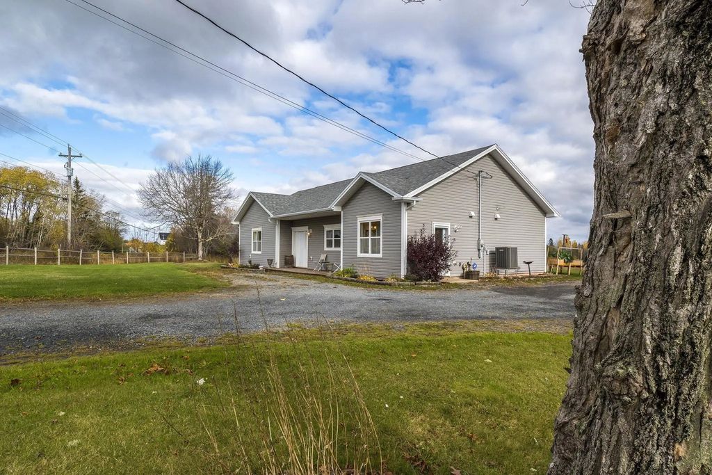 6874 Highway 354, Kennetcook