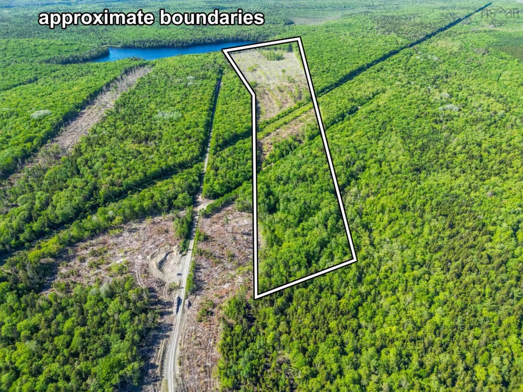 Lot Danvers Road, Danvers