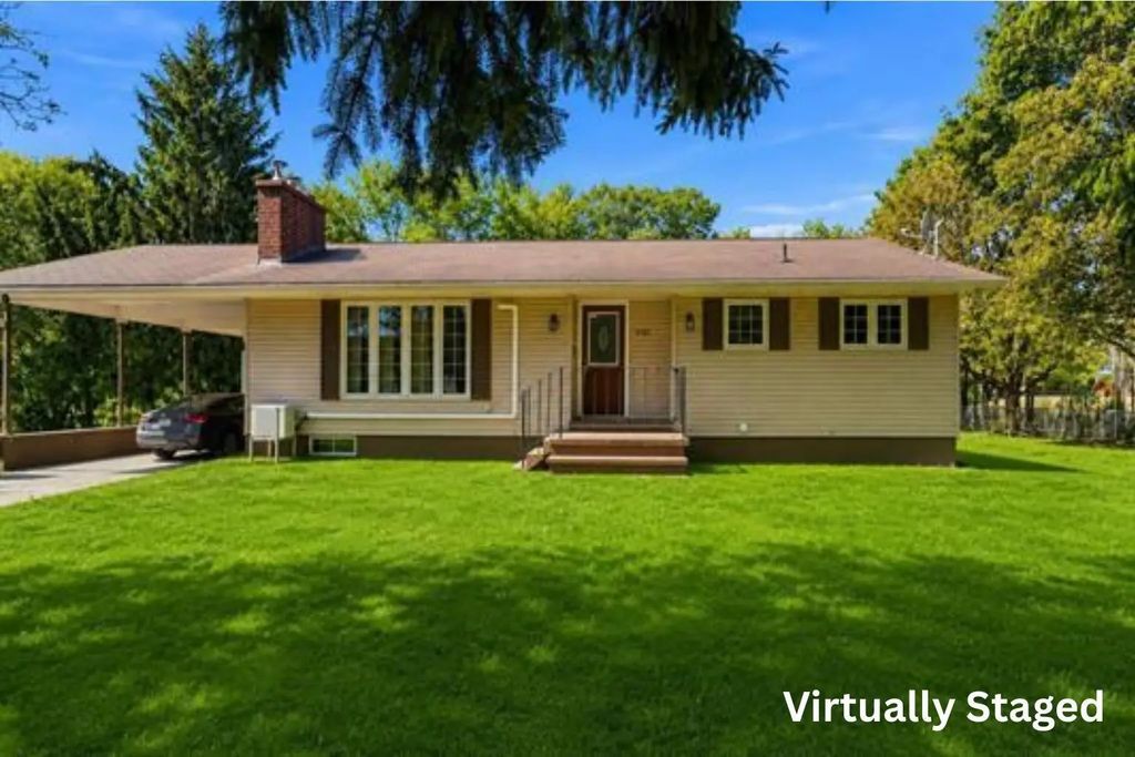 1081 Tufts Avenue, Greenwood