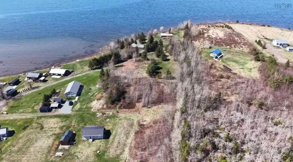 Lot 9 + 11 Summer Place, Brule