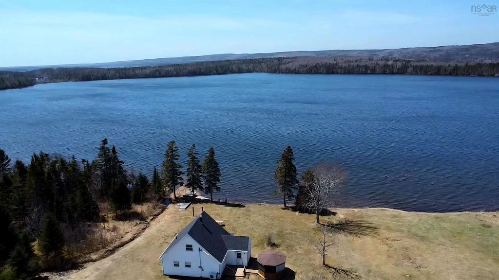 2280 Loch Lomond Road, Enon