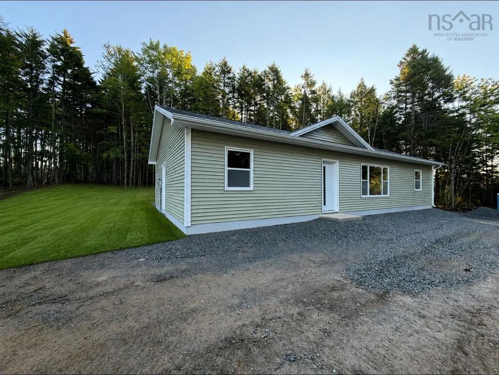 402 Mullock Road, Rhodes Corner