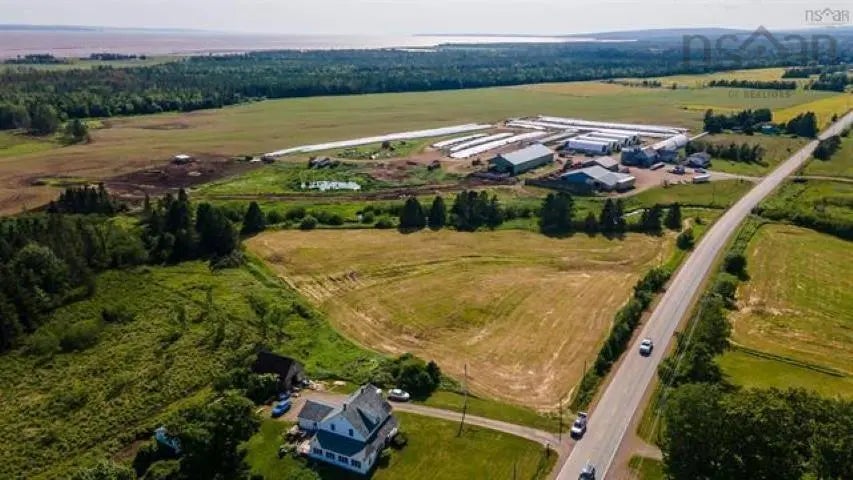 Vacant Lot Highway 2, Colchester
