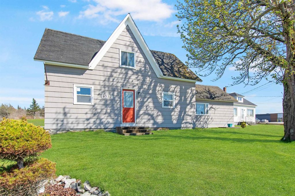 8732 Highway 1, Meteghan Centre