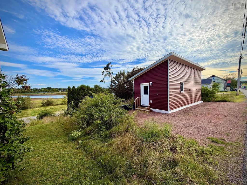 94 Spring Street, Parrsboro