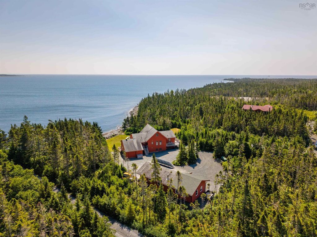2932 Cape Gegogan Road, Goldenville