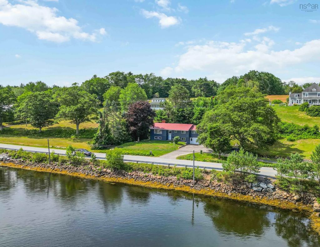 1868 Highway 331, West Lahave