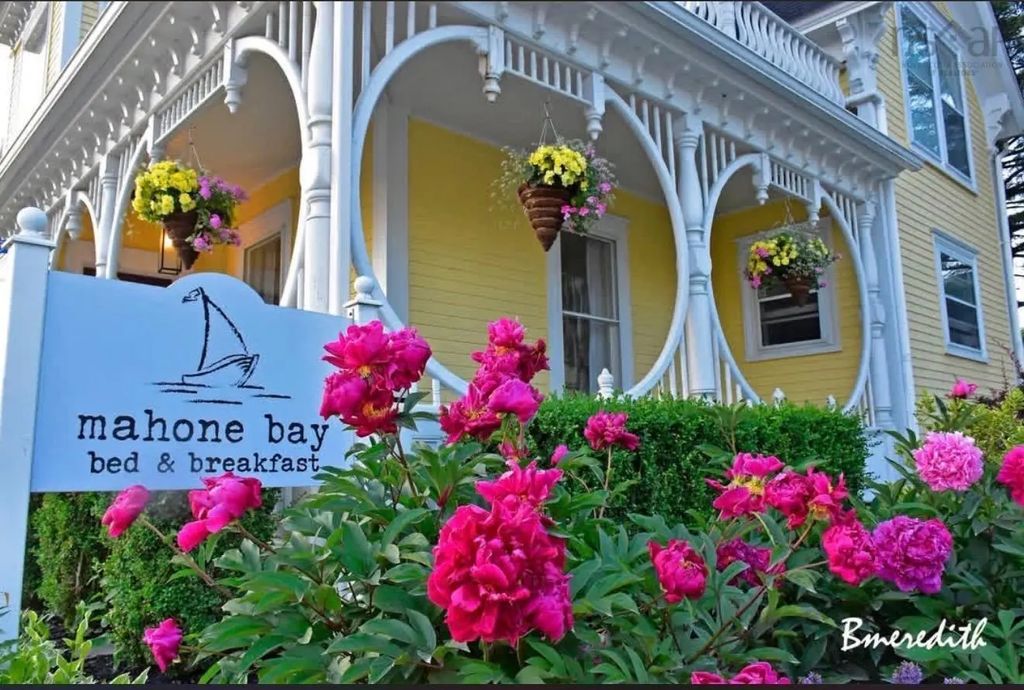 558 Main Street, Mahone Bay