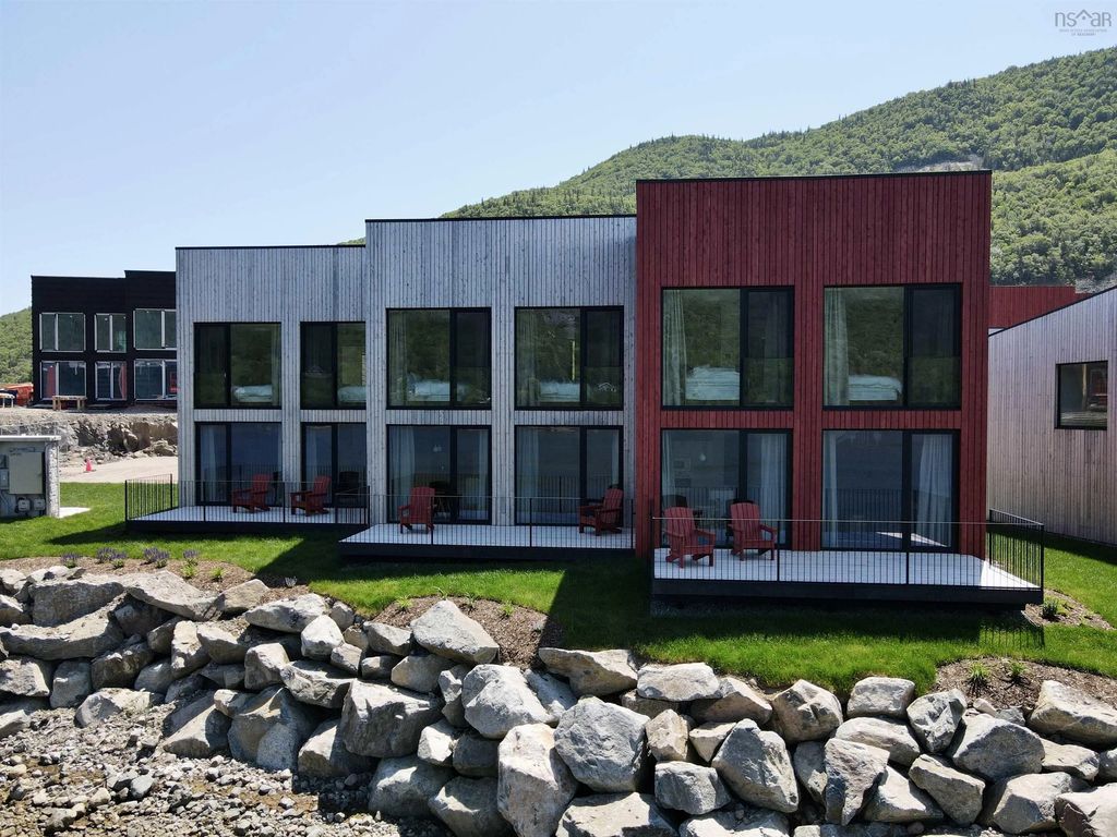 9 Osprey Lane, Ingonish