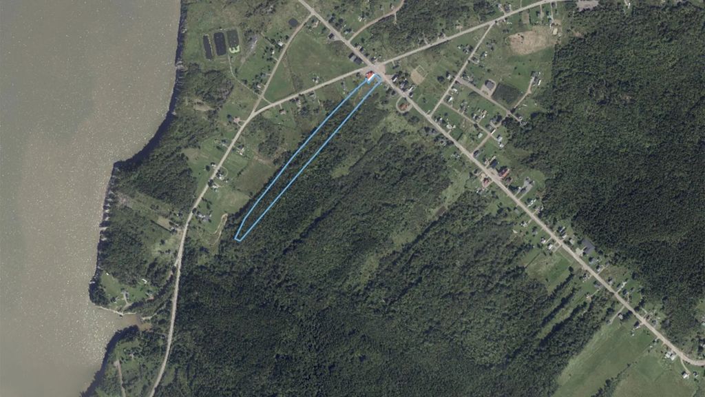 8 Highway 242, Joggins