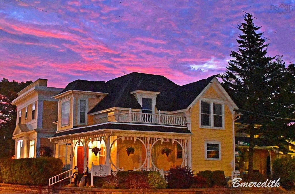 558 Main Street, Mahone Bay