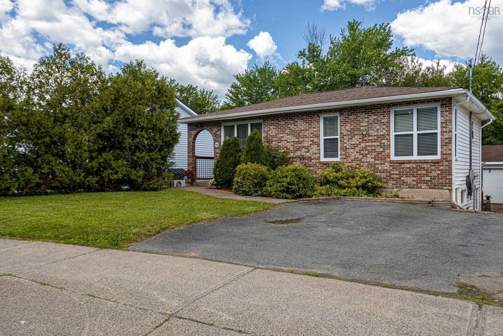 242 Beaver Bank Cross Road, Middle Sackville