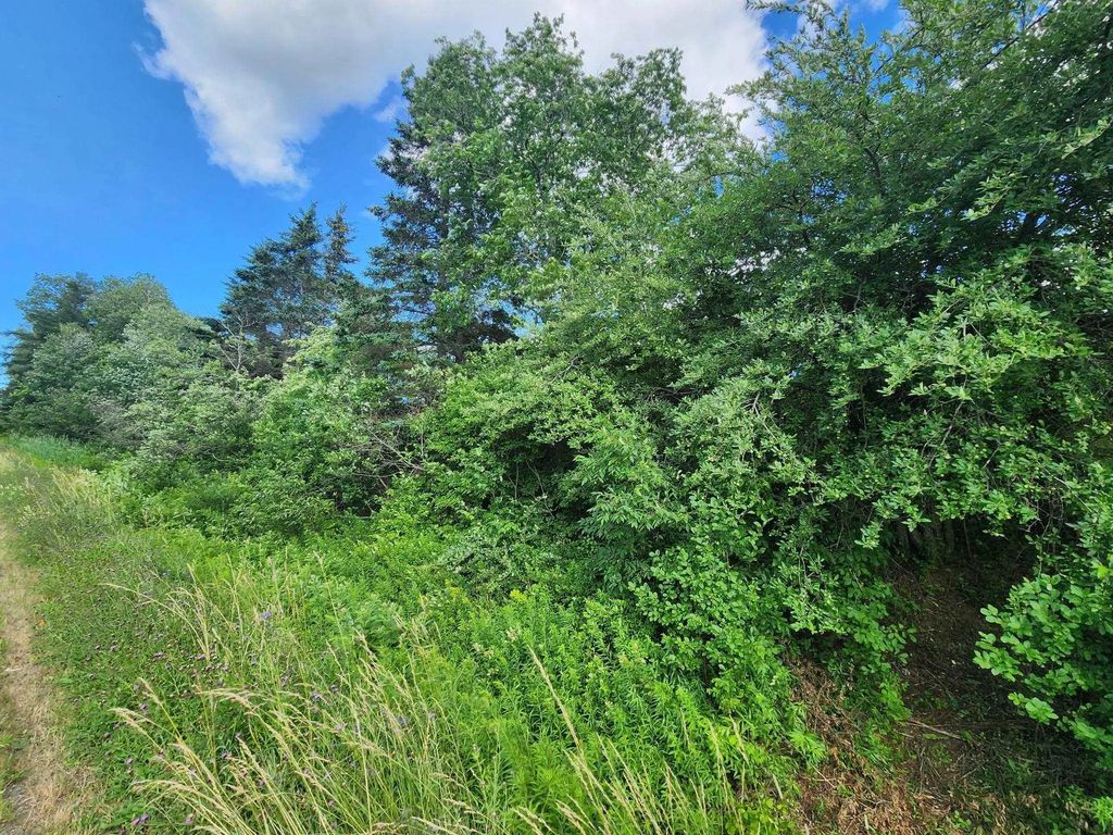 Lot Highway 236, Kennetcook