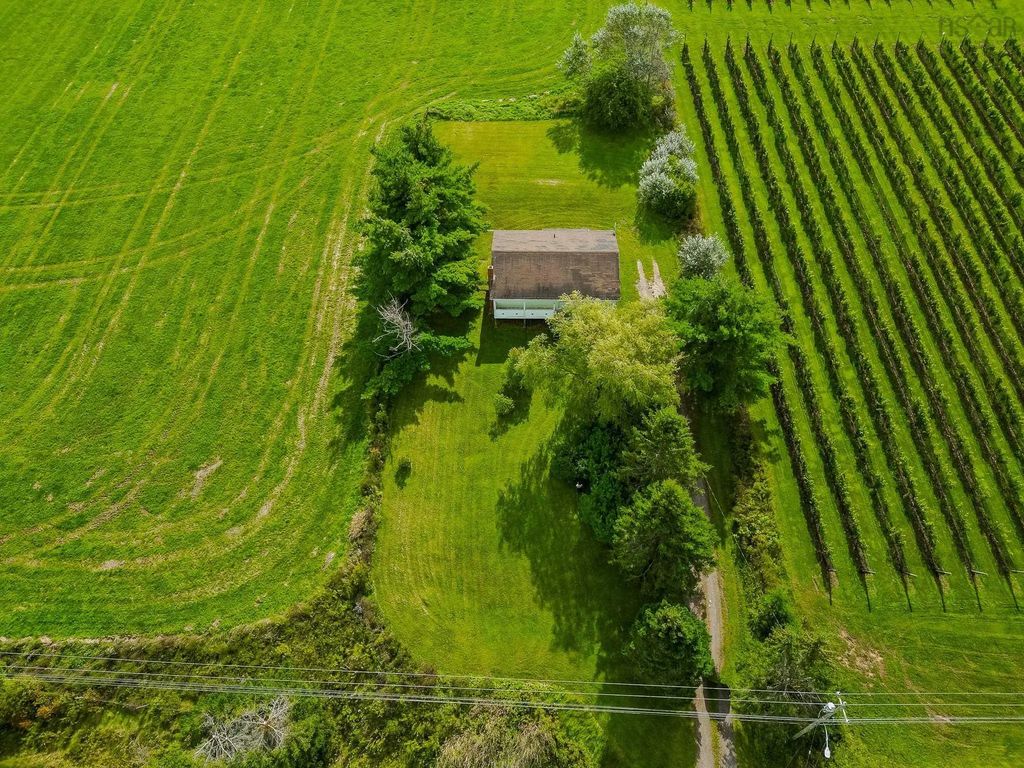 660 Highway 2, Stewiacke