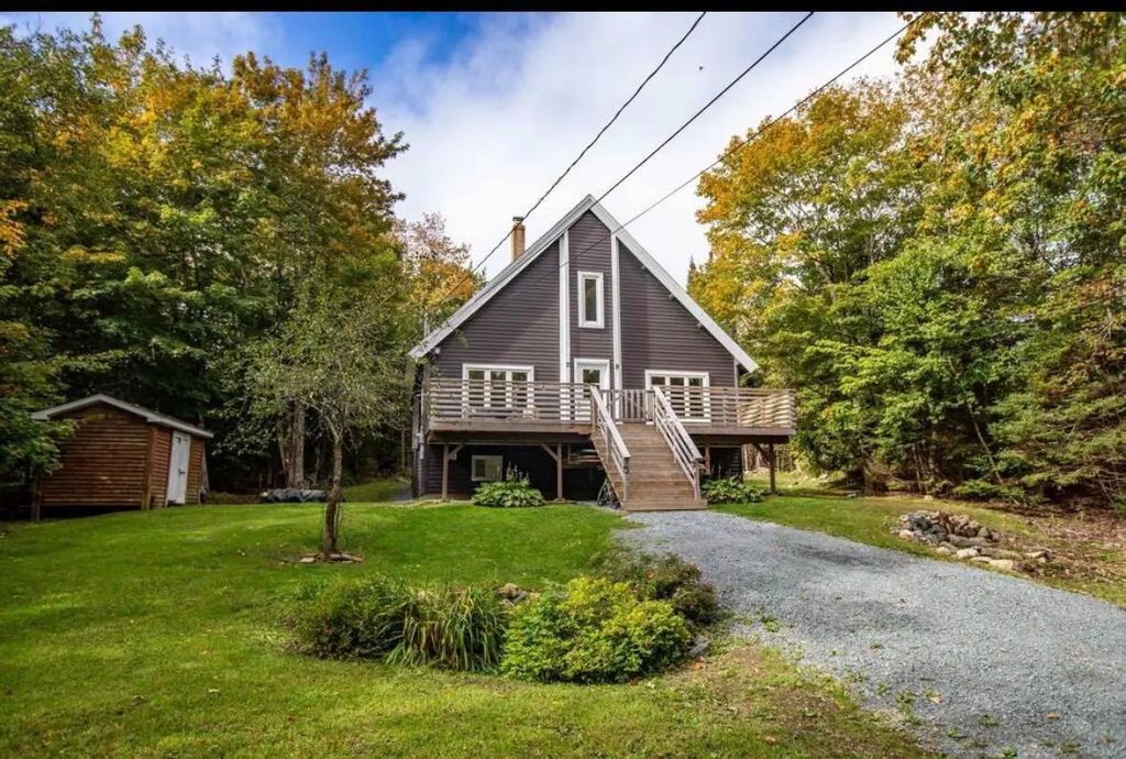164 Myra Road, Porters Lake