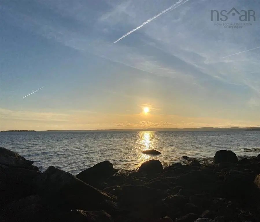 Lot 102 329 Highway, East River