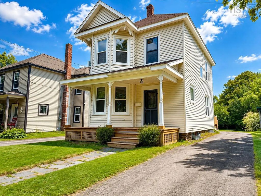 20 Agnew Street, Amherst