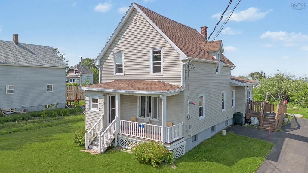 383 Kings Road, Dominion