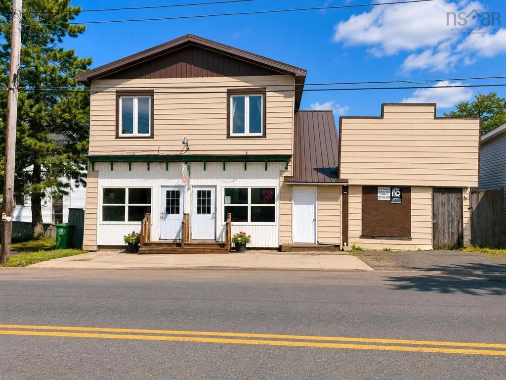 6 Junction Road, Springhill