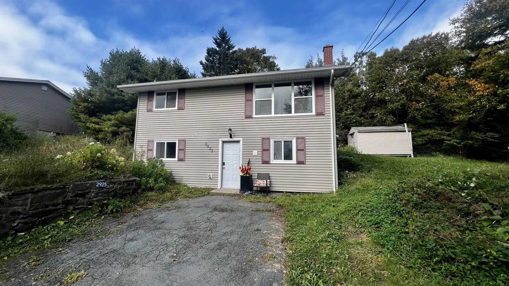 2925 No. 7 Hwy, Lake Echo