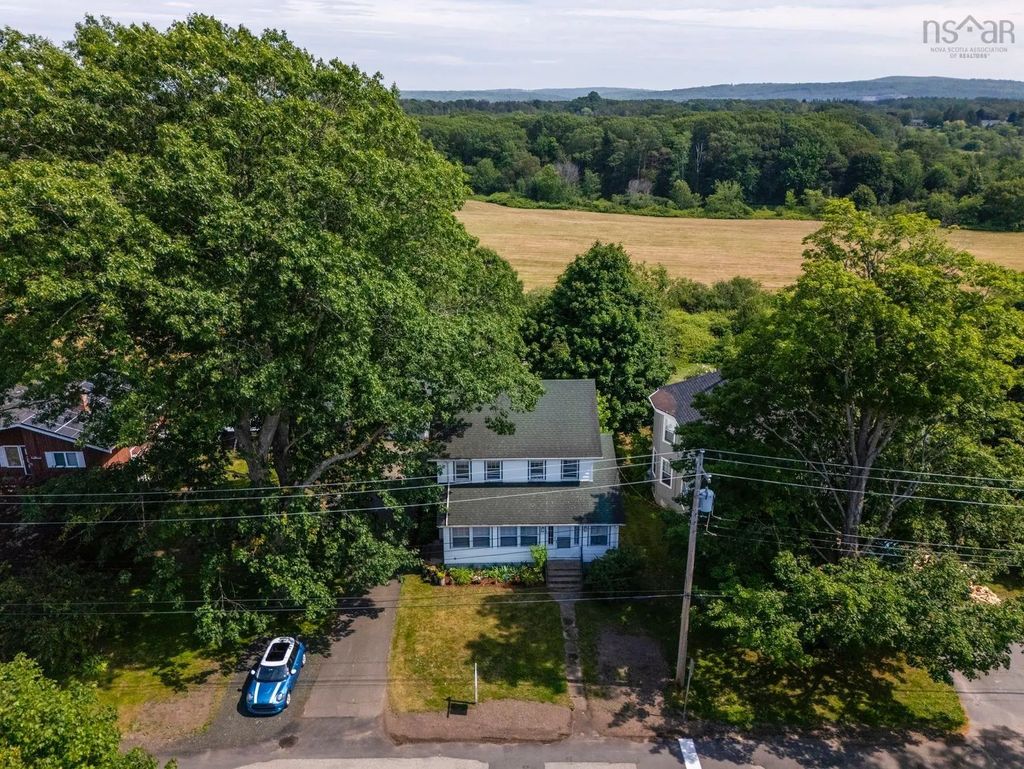 68 Connaught Avenue, Middleton