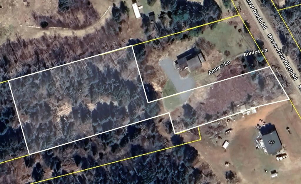 37 Annies Lane, Moser River