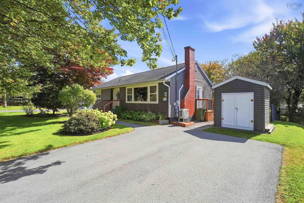 13 Elizabeth Street, Dartmouth