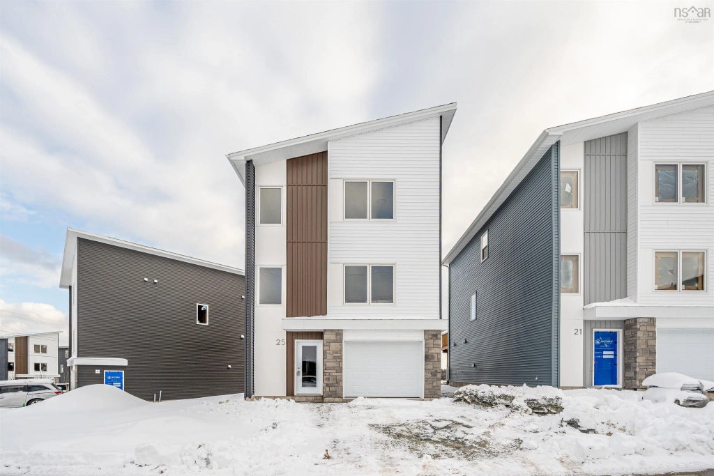 25 Zeppelin Crescent, Beechville