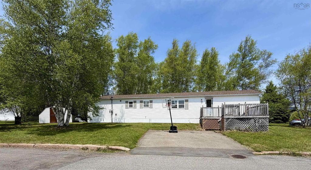 60 Rosewood Drive, Amherst