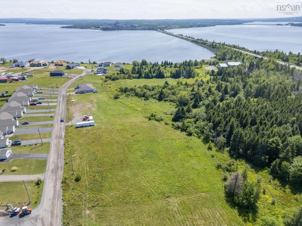 Harbour Crossing Drive, Pictou